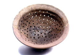 Clay strainer
