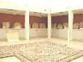 Αίθριο Αρχαιολογικού Μουσείου Λαυρίου, ψηφιδωτό δάπεδο παλαιοχριστιανικής βασιλικής Λαυρίου