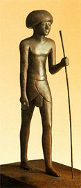 Front view of the statuette