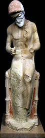 Front view of scribe statuette