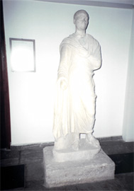 Frontside of a statue of an Orator or Philosoph