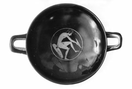 Itnerior of the Euergides' kylix with warrior representation