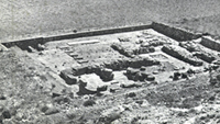 Αεροφωτογραφία του αρχαιολογικού χώρου της Αμνισού με την "Έπαυλη των Κρίνων"